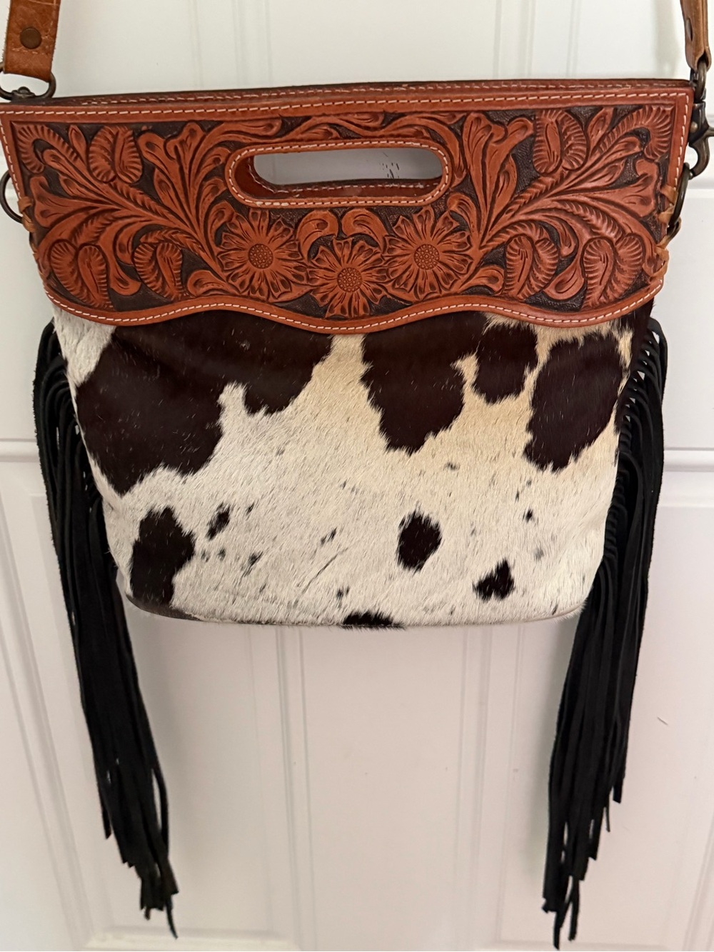 American Darling Brown & White Tooled Leather Cowhide Fringe Shoulder Bag - Picture 7 of 9